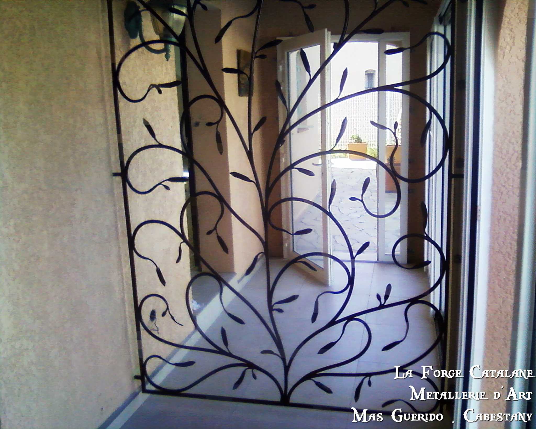 grille decorative decoration vegetale olives fer Forge Catalane Cabestany 2.jpg